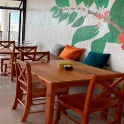 CAFETERÍA Y CREPERÍA LE CREPES