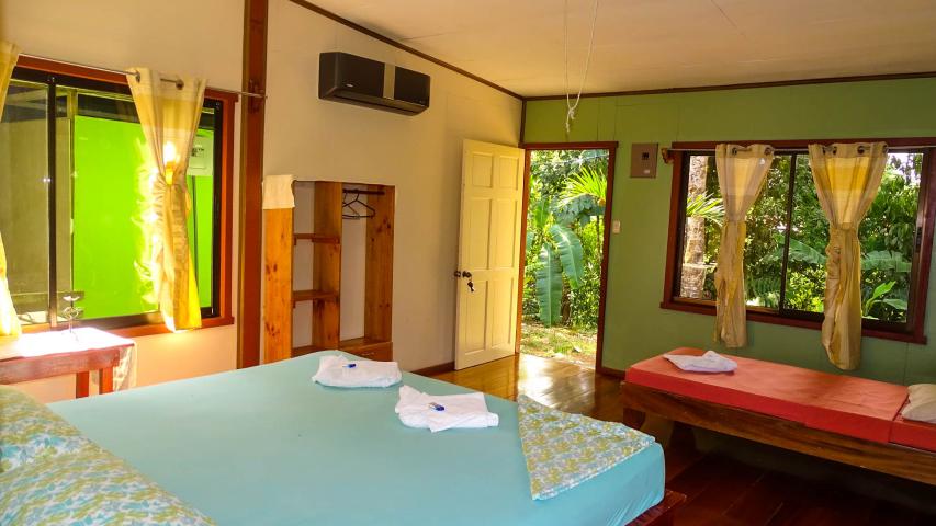 Cabinas Jade Mar