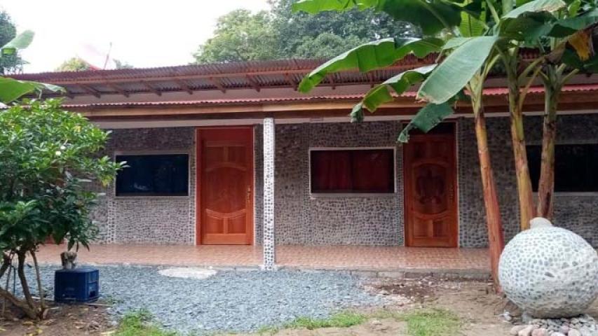 Bar, Restaurante y Cabinas Los Almendros
