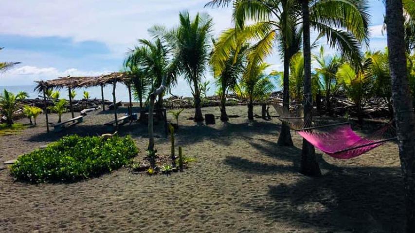 Cabinas Restaurante Coloso del Mar