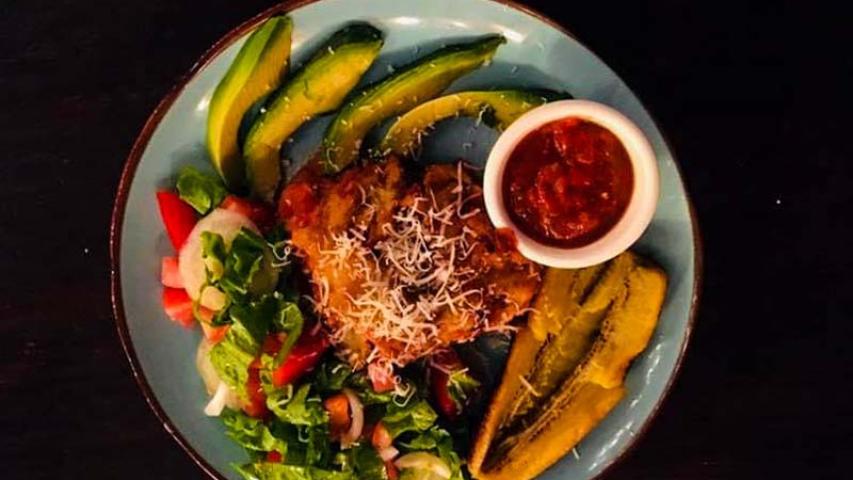 Cabinas Restaurante Coloso del Mar