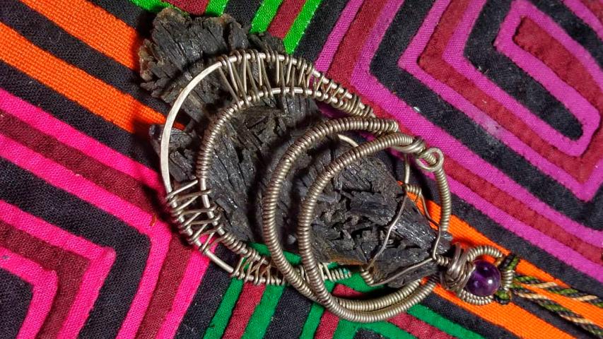 Varelas Hand Made