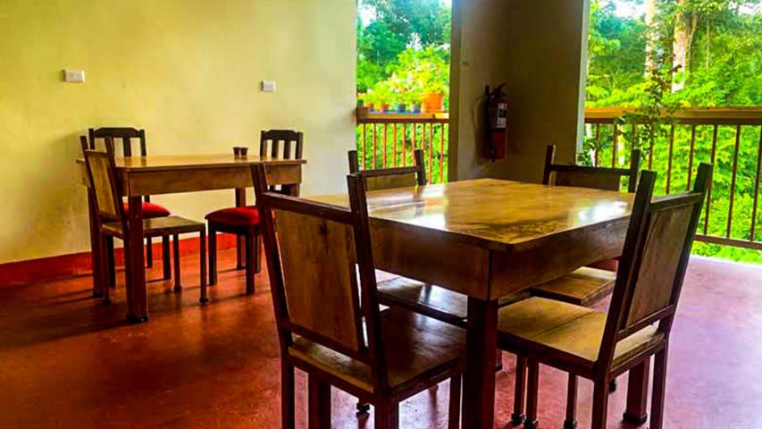 Panadería y Cafetería Mani
