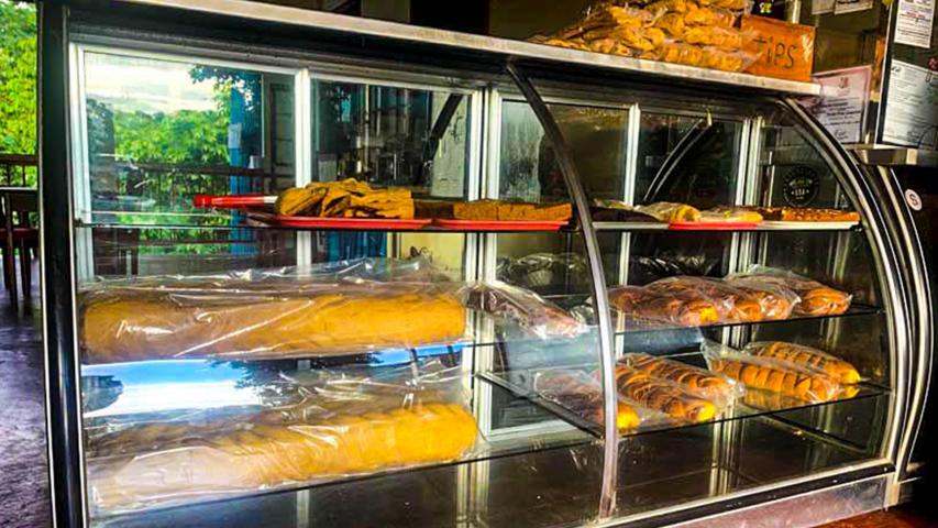 Panadería y Cafetería Mani