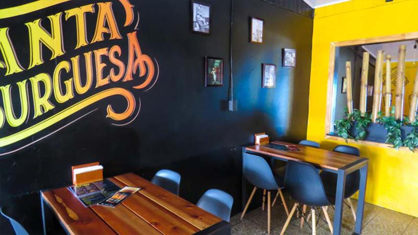 Santa Burguesa