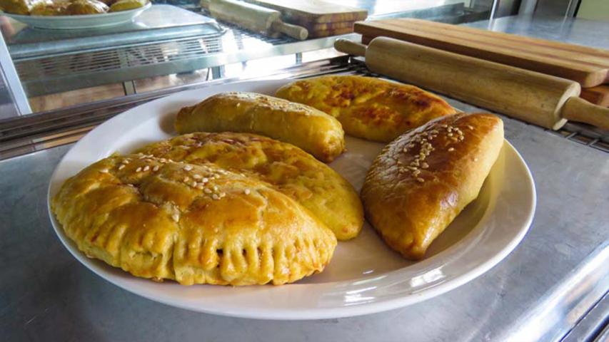 Cafetería Típica El Maná