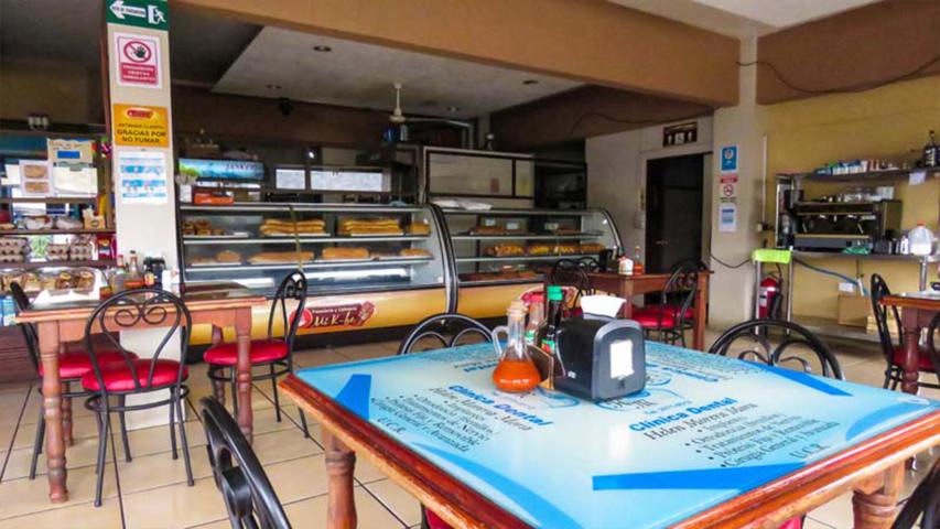 Panadería y Cafetería Mi K-Fé
