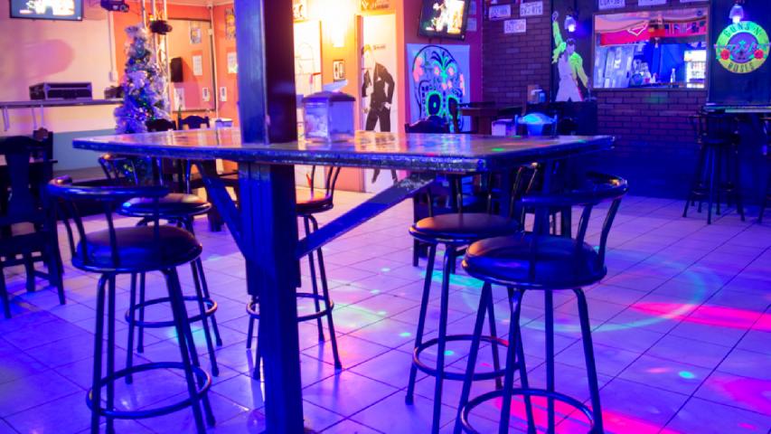 SATUR SPORT BAR &amp; RESTAURANT