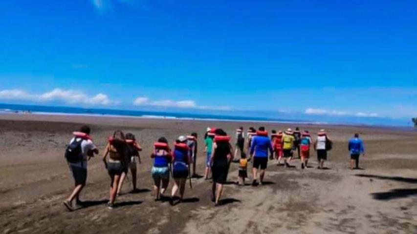 Bahía Ballena Tour