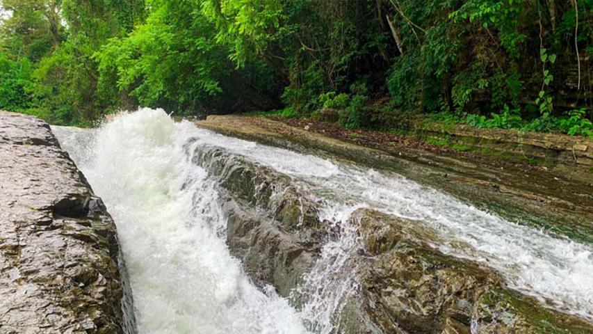Poza Las Lajas