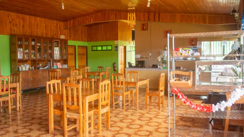 HOTEL Y RESTAURANTE CAPRICHOS PARA TI